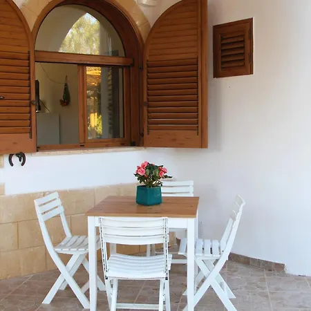 Holiday home Il Pangolo Con Trullo Vicino Al Mare